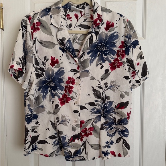 Alfred Dunner Tops - EUC Alfred Dunner Floral Button-Up Shirt Size 12